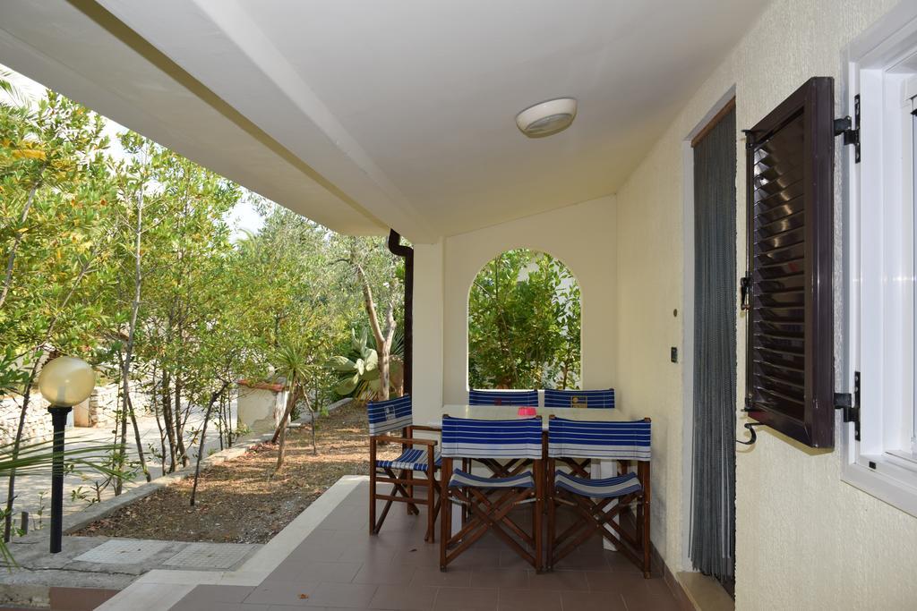Pellegrino Village Vieste Room photo